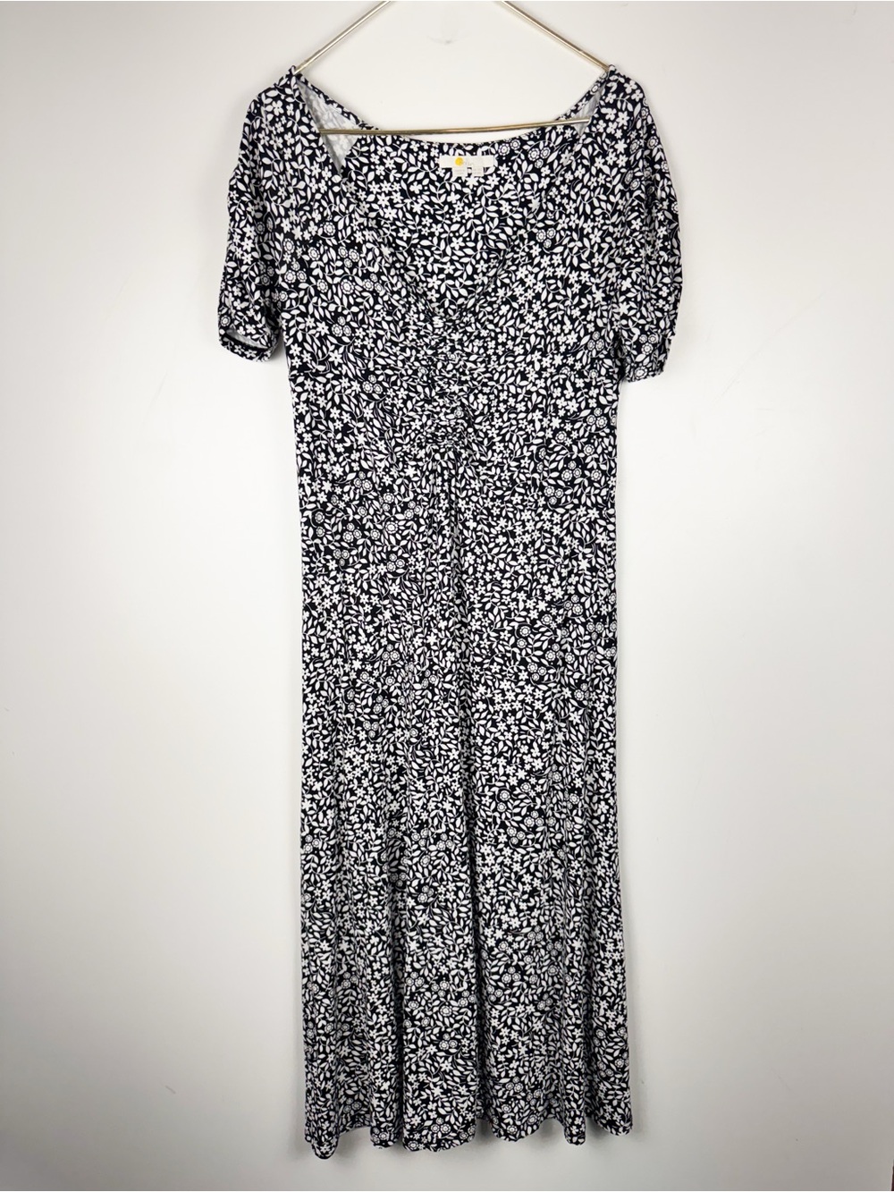 Boden Ruched V-Neck Midi Dress Boho Cottagecore Black White Floral Jersey